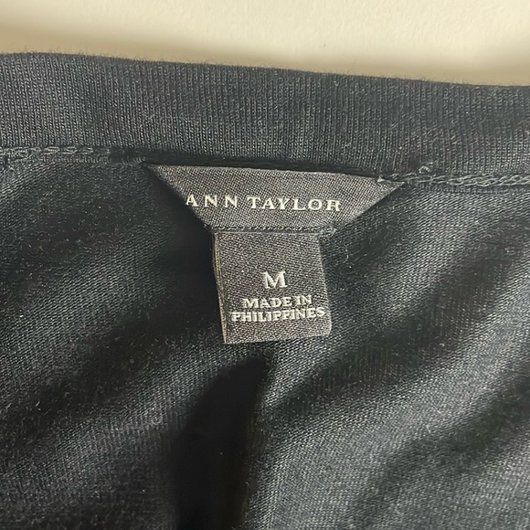 Ann Taylor Black Open Long Sleeve Block Hem Cardigan- Medium - Picture 5 of 11